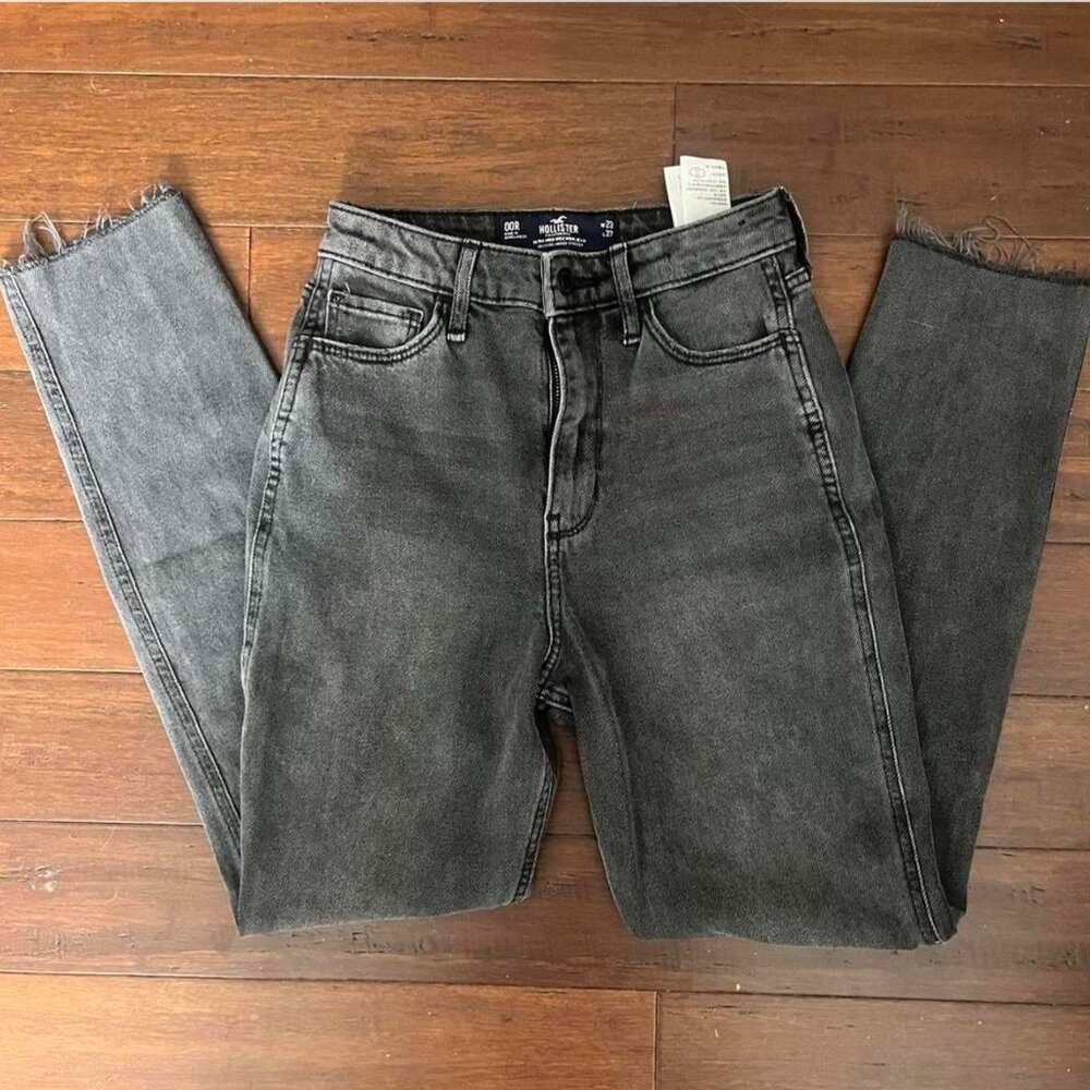 Black Hollister Size 00 Ultra High Rise Mom Jeans
